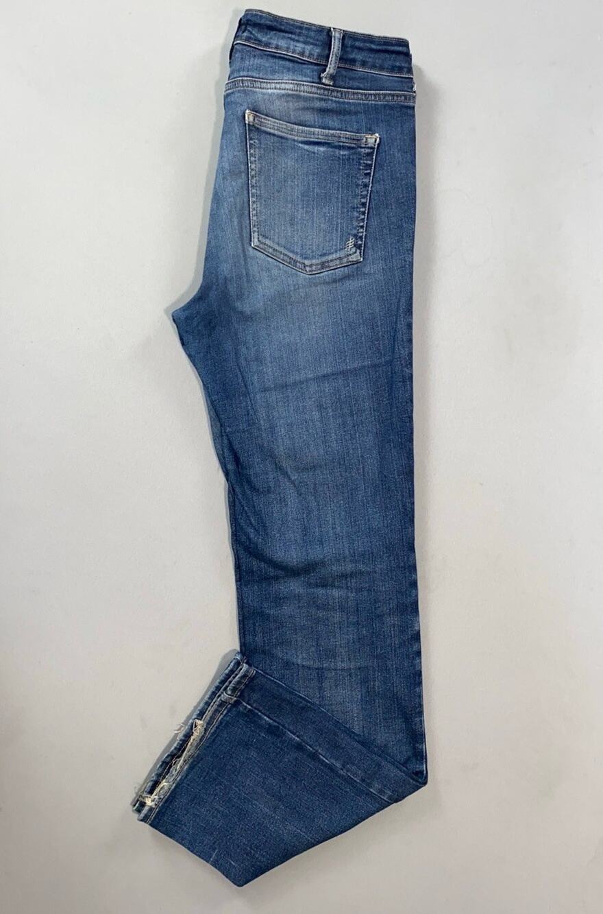 Silver Denim Infinite Fit Mid-Rise Boot Cut Stretch Jeans. Women's LX33, EUC!